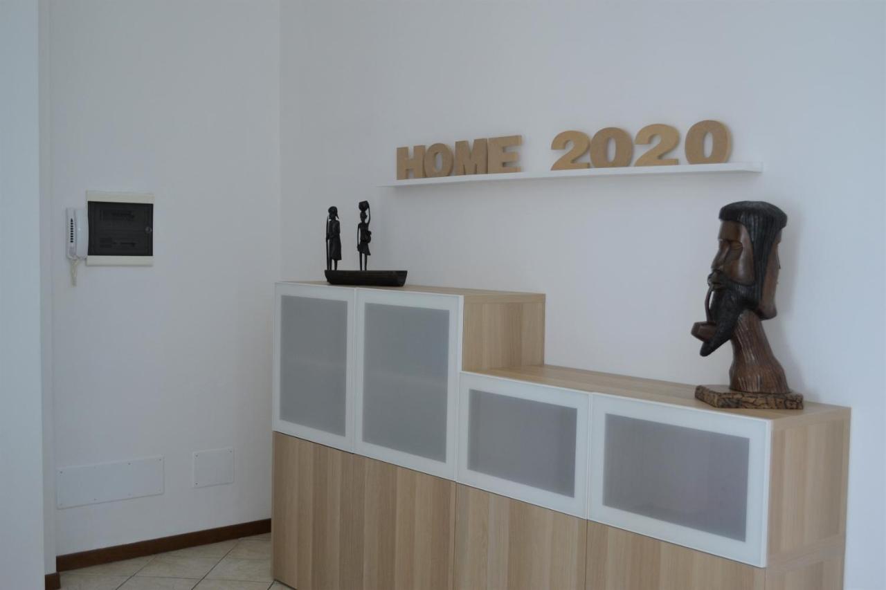 Home 2020: Come A Casa! Feel At Home! Wie Zuhause! Giussano Exterior photo
